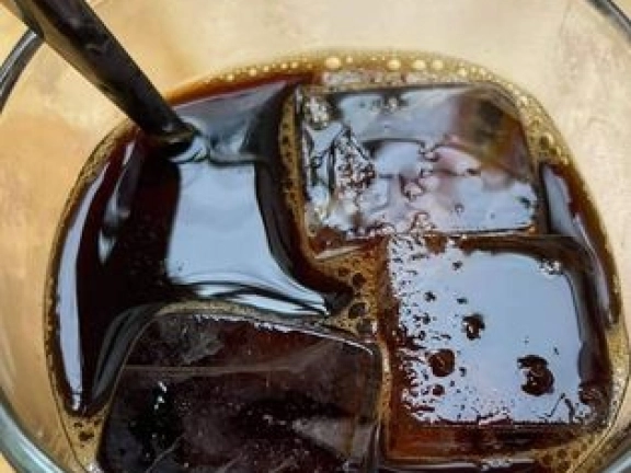 ĐÁ VIÊN BẨN ẢNH HƯỞNG NHƯ THẾ NÀO ĐẾN LY CÀ PHÊ NGUYÊN CHẤT ???