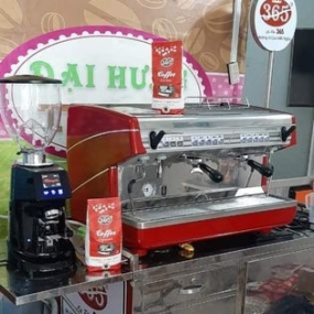 MÁY PHA NUOVA SIMONELLI  APPA II  2GRUOP VÀ MÁY XAY F64E